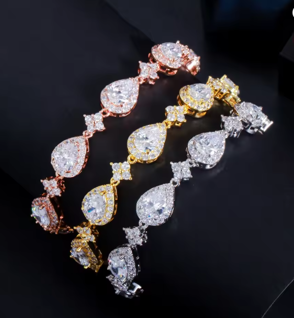 Starluxe Drop Bracelet